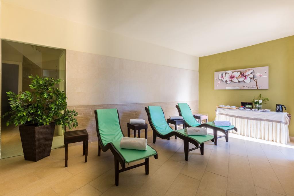 Gusmay Hotel 4*